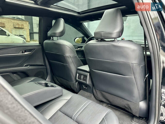 Черный Тойота Камри, объемом двигателя 2.5 л и пробегом 1 тыс. км за 49490 $, фото 40 на Automoto.ua