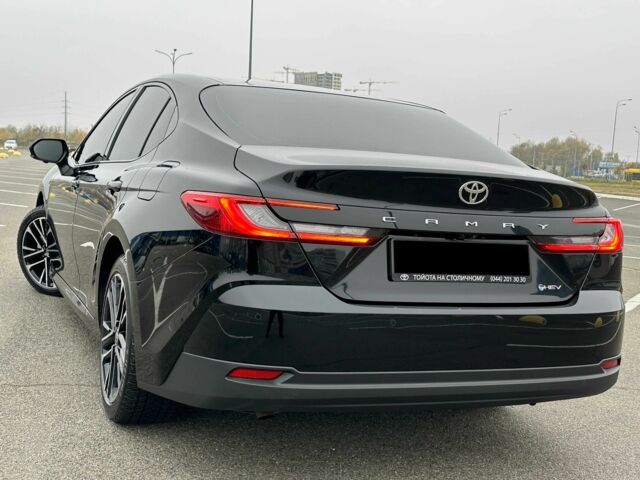 Черный Тойота Камри, объемом двигателя 2.5 л и пробегом 42 тыс. км за 45999 $, фото 1 на Automoto.ua