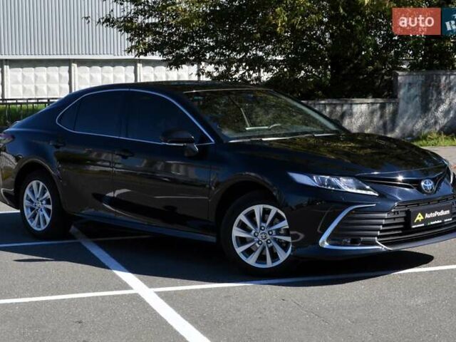 Черный Тойота Камри, объемом двигателя 2.5 л и пробегом 35 тыс. км за 34999 $, фото 2 на Automoto.ua