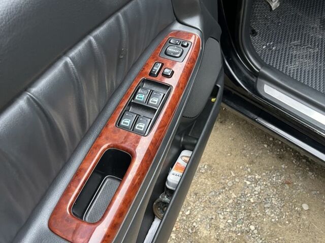 Черный Тойота Камри, объемом двигателя 2.4 л и пробегом 250 тыс. км за 6500 $, фото 5 на Automoto.ua