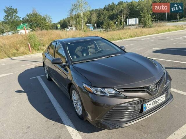 Коричневий Тойота Камрі, об'ємом двигуна 2.49 л та пробігом 155 тис. км за 19999 $, фото 1 на Automoto.ua