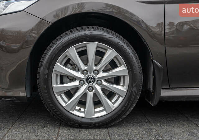 Коричневый Тойота Камри, объемом двигателя 2.49 л и пробегом 143 тыс. км за 21906 $, фото 15 на Automoto.ua