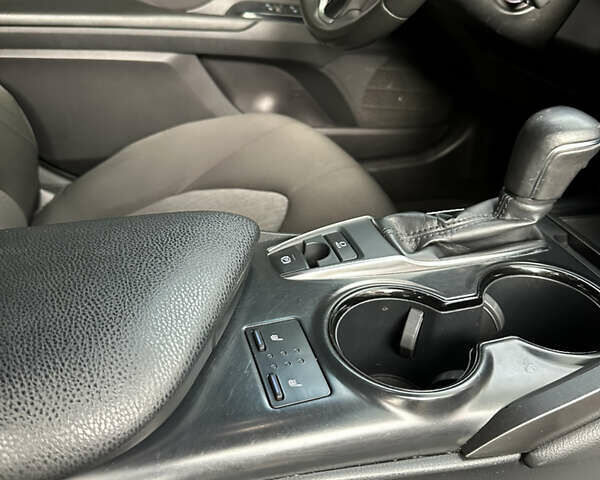 Коричневый Тойота Камри, объемом двигателя 2.49 л и пробегом 126 тыс. км за 21500 $, фото 17 на Automoto.ua