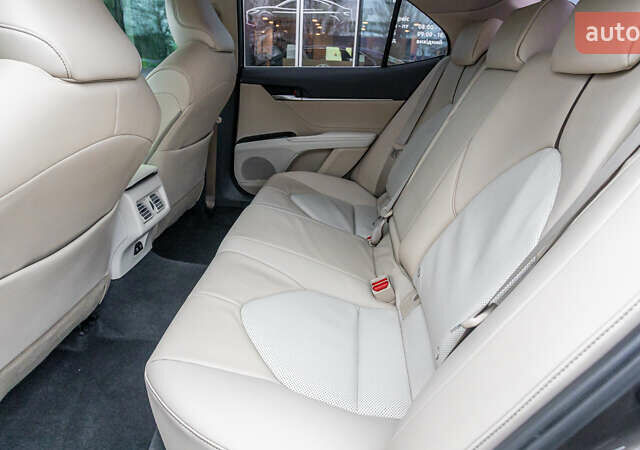 Коричневый Тойота Камри, объемом двигателя 2.49 л и пробегом 143 тыс. км за 21906 $, фото 10 на Automoto.ua