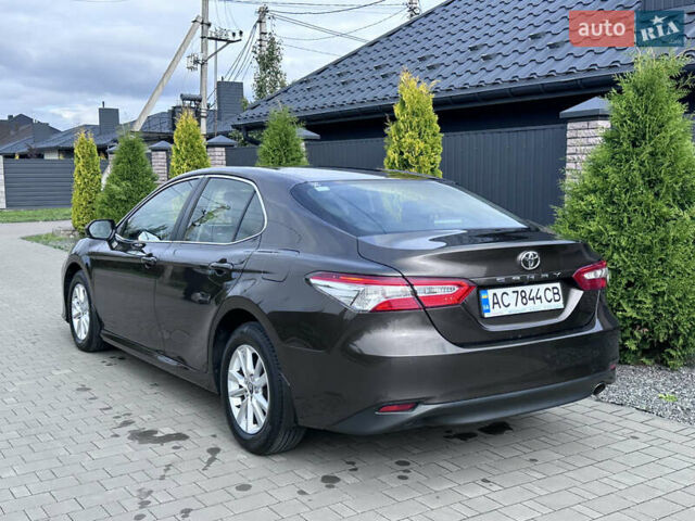 Коричневый Тойота Камри, объемом двигателя 2.49 л и пробегом 101 тыс. км за 22000 $, фото 1 на Automoto.ua