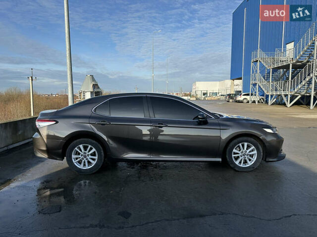 Коричневый Тойота Камри, объемом двигателя 2.49 л и пробегом 125 тыс. км за 19999 $, фото 5 на Automoto.ua