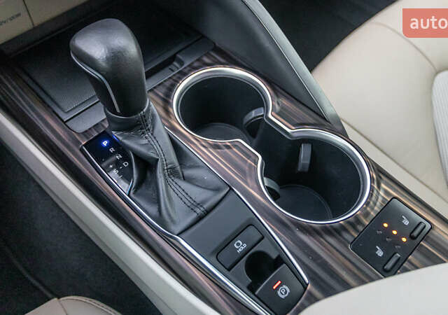 Коричневый Тойота Камри, объемом двигателя 2.49 л и пробегом 143 тыс. км за 21906 $, фото 28 на Automoto.ua