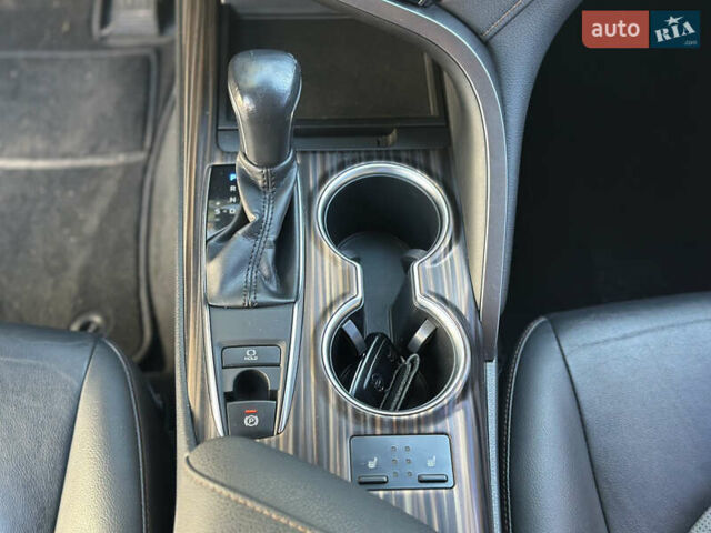 Коричневий Тойота Камрі, об'ємом двигуна 2.5 л та пробігом 135 тис. км за 22500 $, фото 22 на Automoto.ua