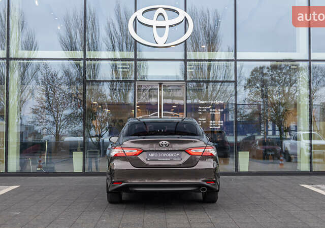 Коричневый Тойота Камри, объемом двигателя 2.49 л и пробегом 143 тыс. км за 21906 $, фото 3 на Automoto.ua