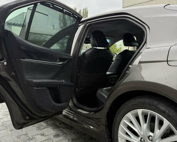 Коричневый Тойота Камри, объемом двигателя 2.49 л и пробегом 80 тыс. км за 31800 $, фото 10 на Automoto.ua