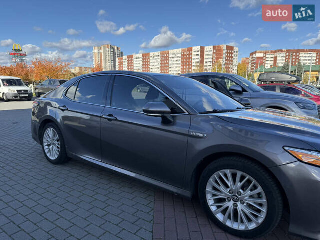 Тойота Камри 2019 в Львове на Automoto.ua Коричневый Тойота Камри, объемом двигателя 2.49 л и пробегом 105 тыс. км за 28000 $, фото 1 на Automoto.ua