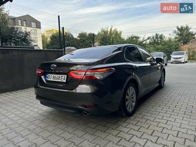 Коричневый Тойота Камри, объемом двигателя 2.49 л и пробегом 85 тыс. км за 23950 $, фото 11 на Automoto.ua