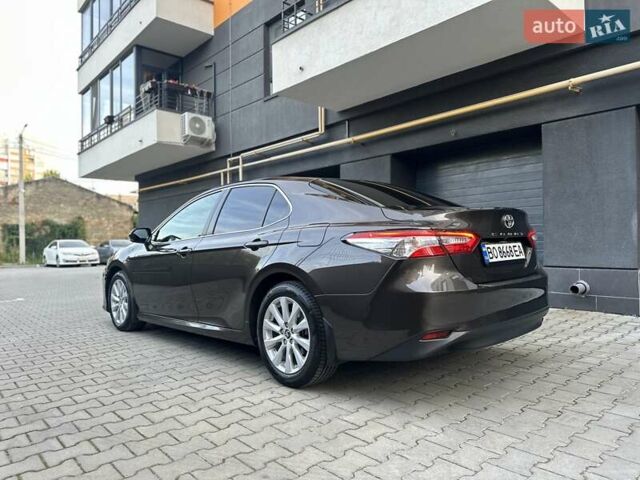 Коричневый Тойота Камри, объемом двигателя 2.49 л и пробегом 85 тыс. км за 23950 $, фото 7 на Automoto.ua