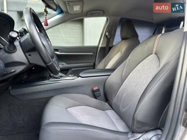 Коричневый Тойота Камри, объемом двигателя 2.49 л и пробегом 85 тыс. км за 23950 $, фото 62 на Automoto.ua