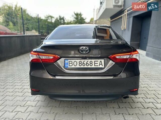 Коричневый Тойота Камри, объемом двигателя 2.49 л и пробегом 85 тыс. км за 23950 $, фото 12 на Automoto.ua