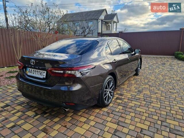 Коричневый Тойота Камри, объемом двигателя 2.49 л и пробегом 50 тыс. км за 32500 $, фото 2 на Automoto.ua