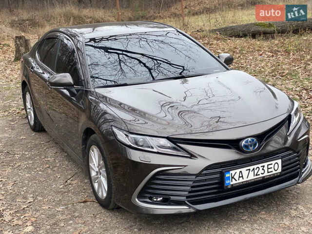 Коричневый Тойота Камри, объемом двигателя 2.49 л и пробегом 37 тыс. км за 29800 $, фото 2 на Automoto.ua