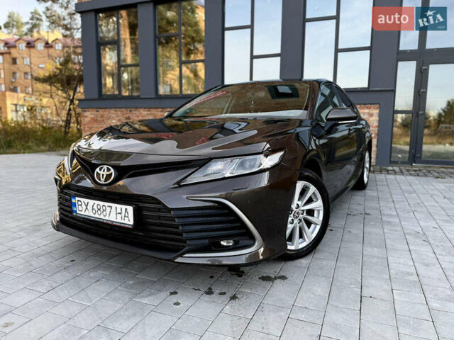 Коричневый Тойота Камри, объемом двигателя 2.5 л и пробегом 208 тыс. км за 19900 $, фото 3 на Automoto.ua
