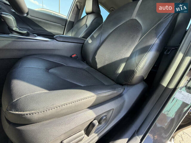 Коричневий Тойота Камрі, об'ємом двигуна 2.5 л та пробігом 82 тис. км за 32900 $, фото 6 на Automoto.ua