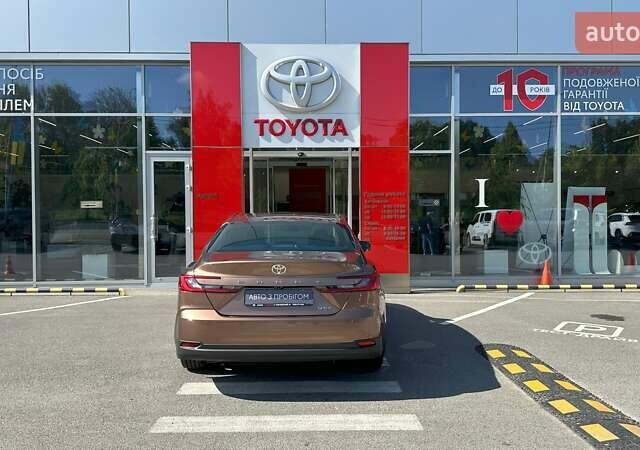 Коричневий Тойота Камрі, об'ємом двигуна 2.49 л та пробігом 3 тис. км за 49000 $, фото 3 на Automoto.ua