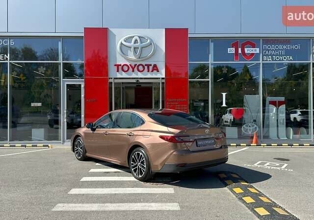 Коричневий Тойота Камрі, об'ємом двигуна 2.49 л та пробігом 3 тис. км за 49000 $, фото 1 на Automoto.ua