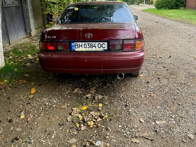 Красный Тойота Камри, объемом двигателя 3 л и пробегом 0 тыс. км за 1300 $, фото 1 на Automoto.ua