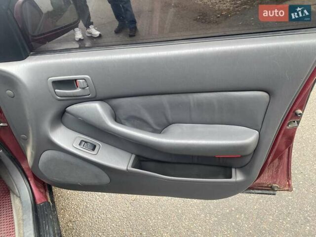 Червоний Тойота Камрі, об'ємом двигуна 3 л та пробігом 270 тис. км за 1500 $, фото 7 на Automoto.ua