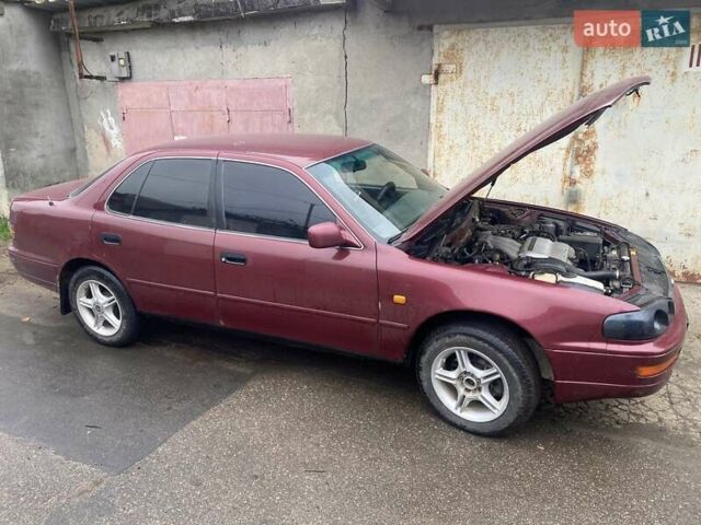 Червоний Тойота Камрі, об'ємом двигуна 3 л та пробігом 270 тис. км за 1500 $, фото 2 на Automoto.ua