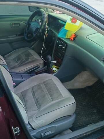 Красный Тойота Камри, объемом двигателя 3 л и пробегом 424 тыс. км за 4500 $, фото 4 на Automoto.ua