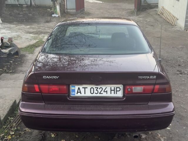 Червоний Тойота Камрі, об'ємом двигуна 2.2 л та пробігом 465 тис. км за 2700 $, фото 4 на Automoto.ua