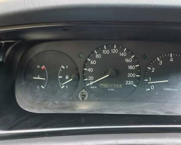 Красный Тойота Камри, объемом двигателя 2.16 л и пробегом 406 тыс. км за 3500 $, фото 5 на Automoto.ua