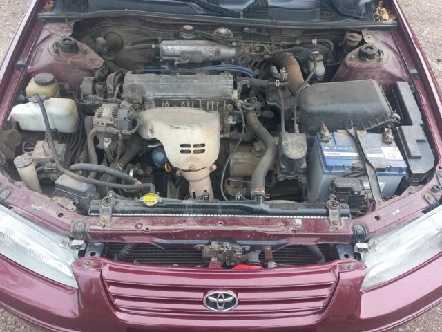 Червоний Тойота Камрі, об'ємом двигуна 2.2 л та пробігом 420 тис. км за 3200 $, фото 7 на Automoto.ua