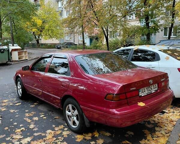 Красный Тойота Камри, объемом двигателя 3 л и пробегом 432 тыс. км за 2970 $, фото 7 на Automoto.ua