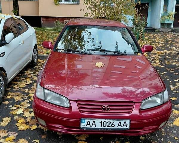 Красный Тойота Камри, объемом двигателя 3 л и пробегом 432 тыс. км за 2970 $, фото 5 на Automoto.ua