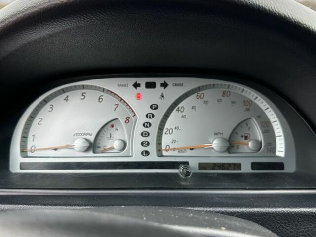 Красный Тойота Камри, объемом двигателя 2.4 л и пробегом 246 тыс. км за 4100 $, фото 20 на Automoto.ua