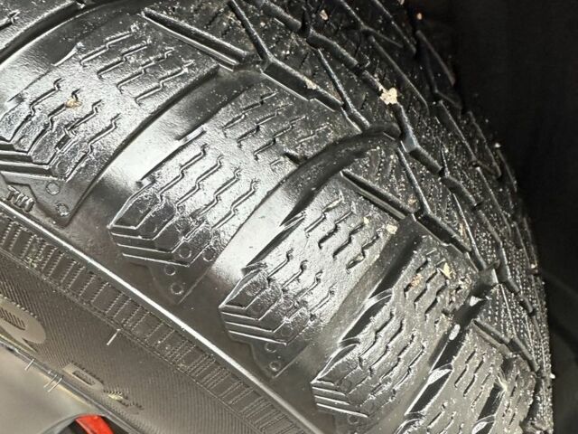 Красный Тойота Камри, объемом двигателя 2.4 л и пробегом 246 тыс. км за 4100 $, фото 21 на Automoto.ua