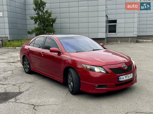 Красный Тойота Камри, объемом двигателя 2.36 л и пробегом 330 тыс. км за 7150 $, фото 1 на Automoto.ua
