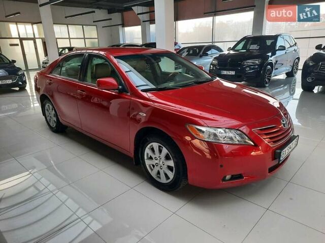 Червоний Тойота Камрі, об'ємом двигуна 3.5 л та пробігом 421 тис. км за 9999 $, фото 1 на Automoto.ua