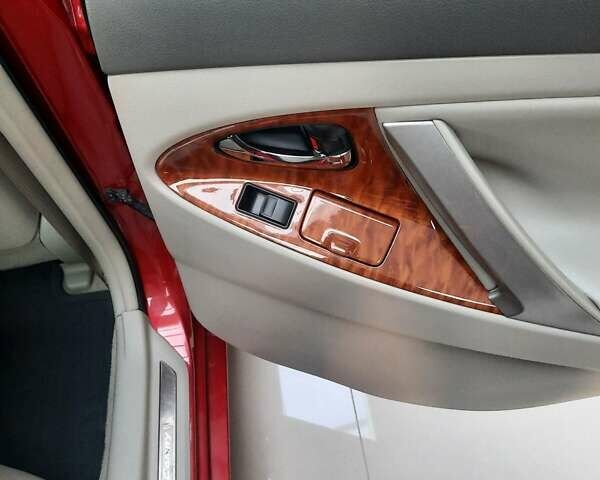 Червоний Тойота Камрі, об'ємом двигуна 3.5 л та пробігом 421 тис. км за 9999 $, фото 13 на Automoto.ua