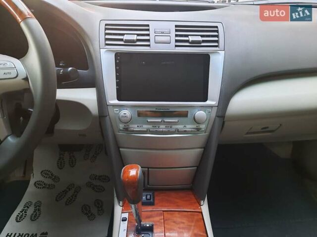 Червоний Тойота Камрі, об'ємом двигуна 3.5 л та пробігом 421 тис. км за 9999 $, фото 16 на Automoto.ua