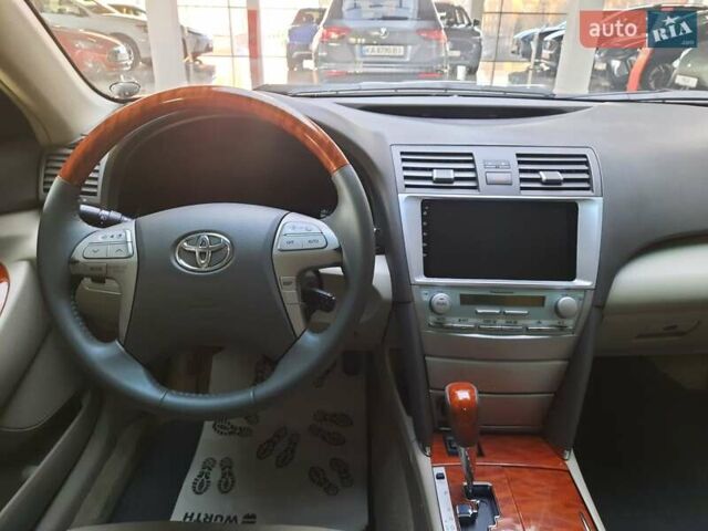 Червоний Тойота Камрі, об'ємом двигуна 3.5 л та пробігом 421 тис. км за 9999 $, фото 15 на Automoto.ua