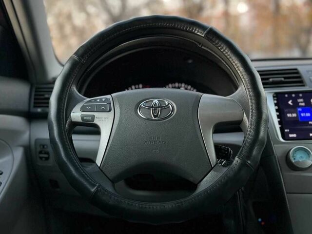 Червоний Тойота Камрі, об'ємом двигуна 2.4 л та пробігом 211 тис. км за 8850 $, фото 7 на Automoto.ua