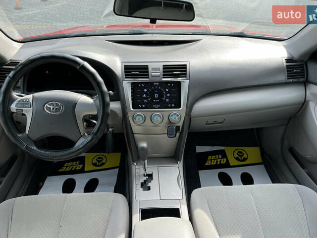 Красный Тойота Камри, объемом двигателя 2.36 л и пробегом 211 тыс. км за 8850 $, фото 9 на Automoto.ua