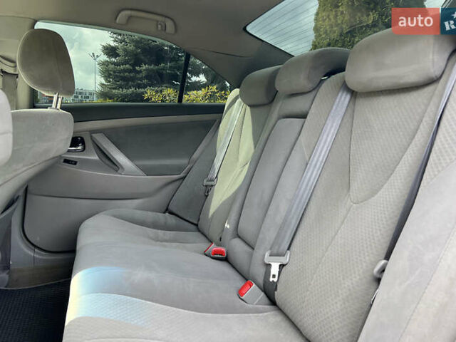 Красный Тойота Камри, объемом двигателя 2.36 л и пробегом 211 тыс. км за 8850 $, фото 17 на Automoto.ua