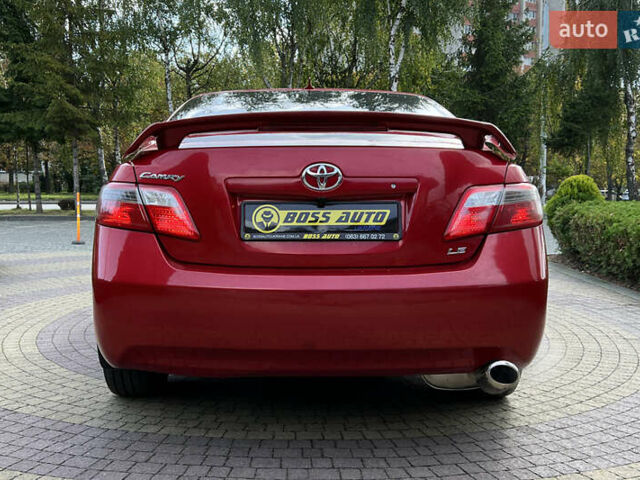 Красный Тойота Камри, объемом двигателя 2.36 л и пробегом 211 тыс. км за 8850 $, фото 5 на Automoto.ua