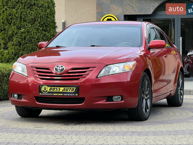 Красный Тойота Камри, объемом двигателя 2.36 л и пробегом 211 тыс. км за 8850 $, фото 2 на Automoto.ua