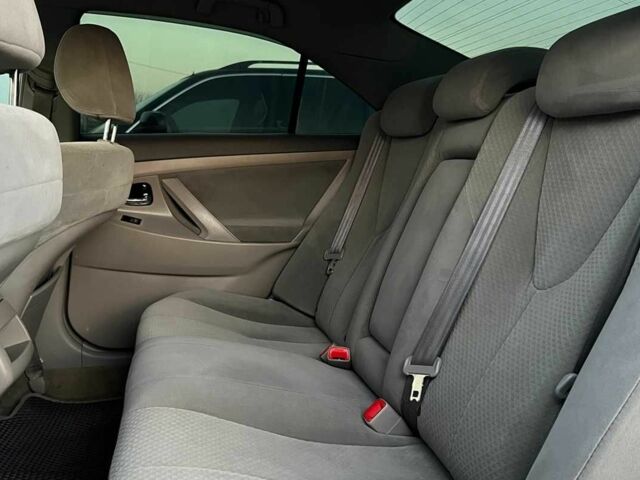 Червоний Тойота Камрі, об'ємом двигуна 2.4 л та пробігом 211 тис. км за 8850 $, фото 17 на Automoto.ua