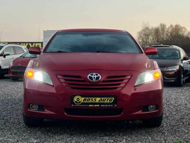 Червоний Тойота Камрі, об'ємом двигуна 2.4 л та пробігом 211 тис. км за 8850 $, фото 1 на Automoto.ua
