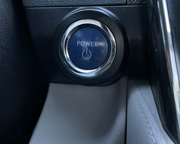 Красный Тойота Камри, объемом двигателя 2.5 л и пробегом 198 тыс. км за 11500 $, фото 19 на Automoto.ua