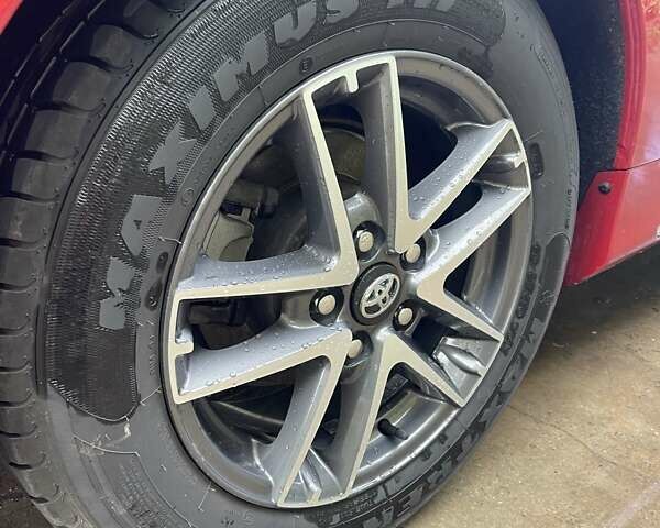 Красный Тойота Камри, объемом двигателя 2.5 л и пробегом 198 тыс. км за 10000 $, фото 6 на Automoto.ua